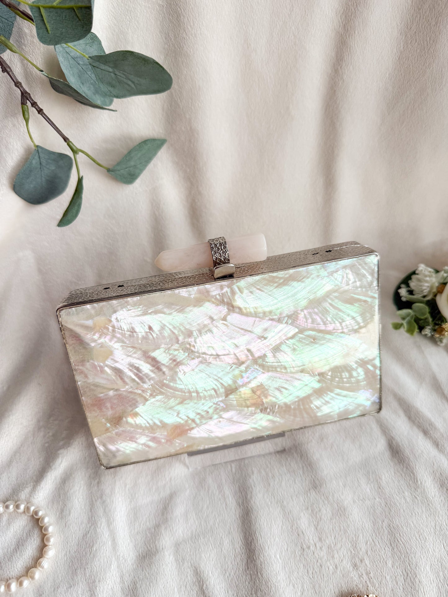 Minimal MOP Classy Clutch