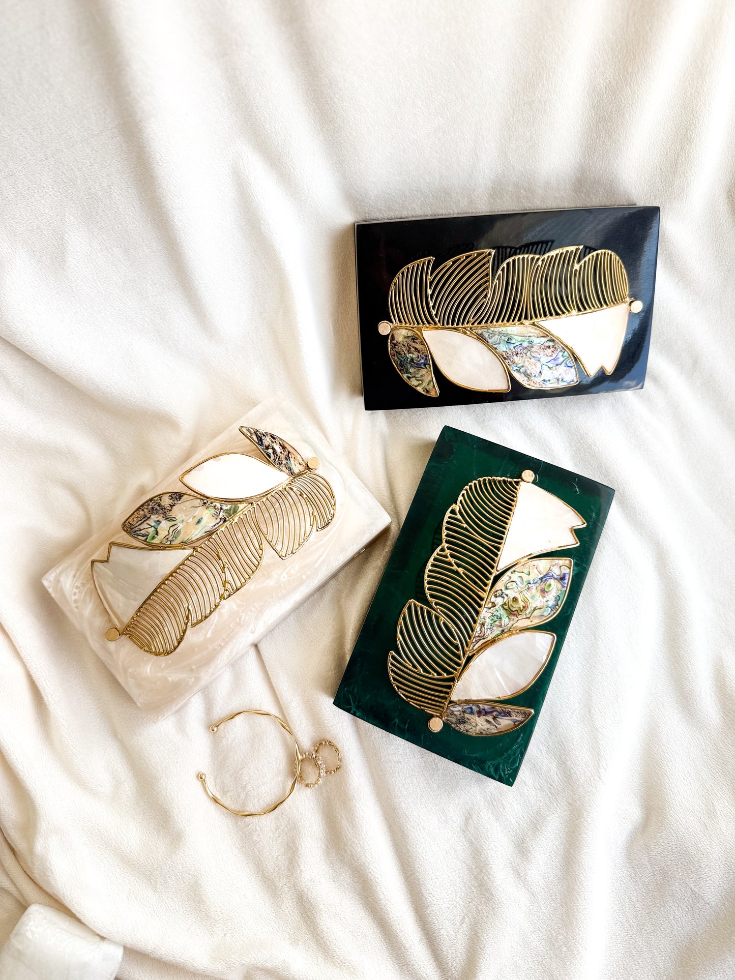 Bea Hand Piece Resin Clutch