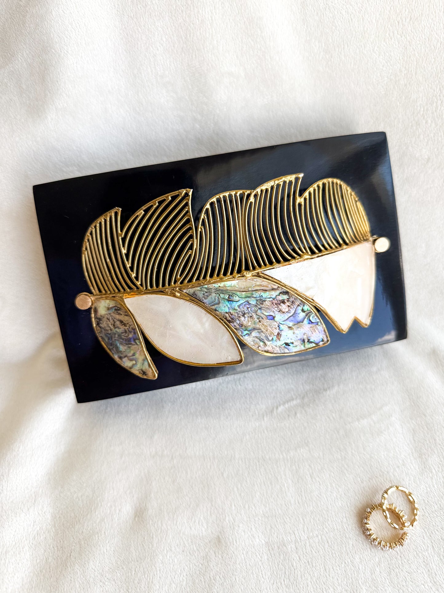 Bea Hand Piece Resin Clutch