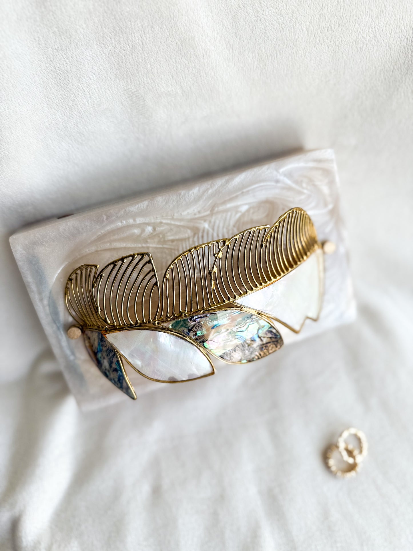 Bea Hand Piece Resin Clutch