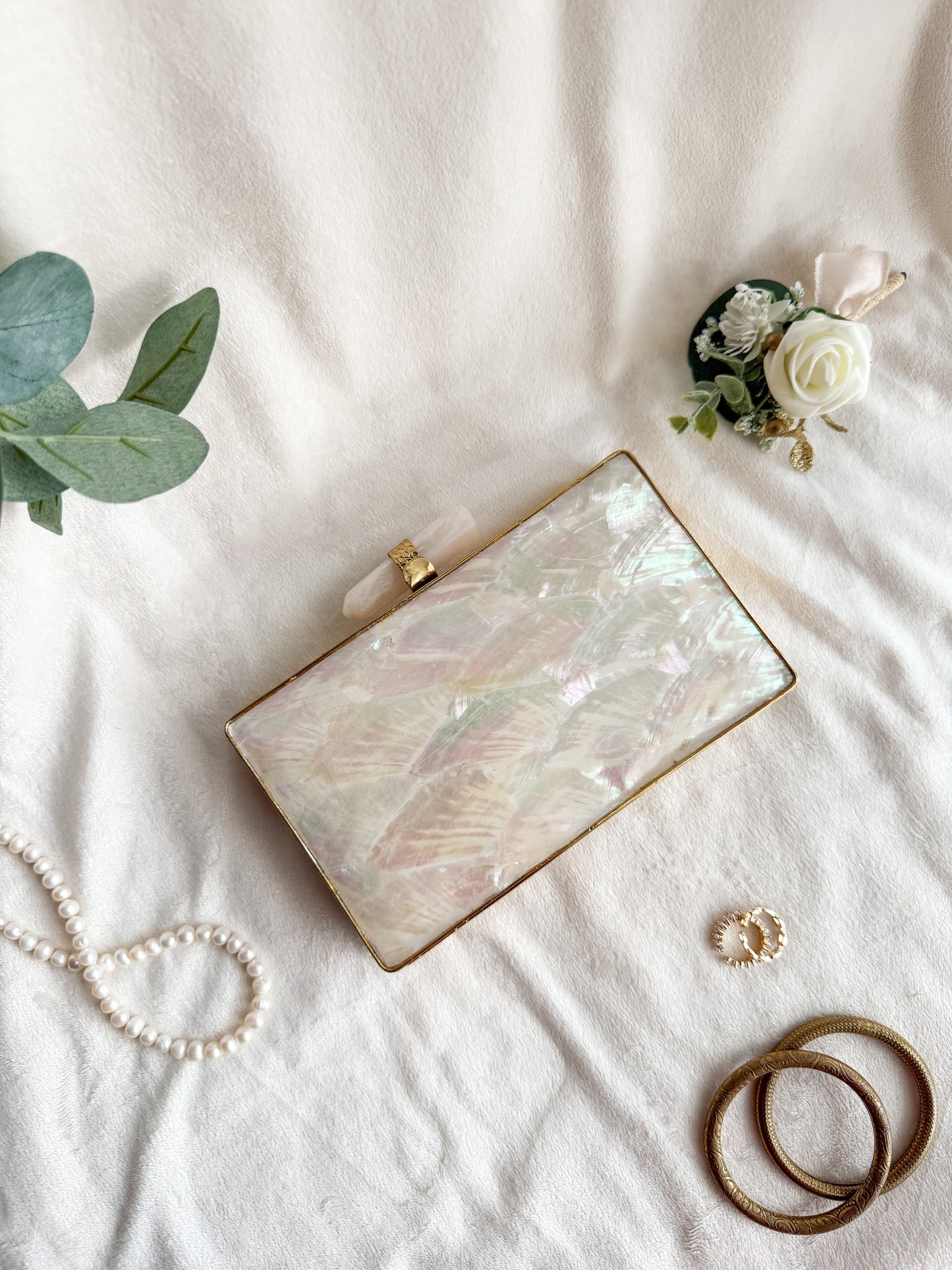 Minimal MOP Classy Clutch