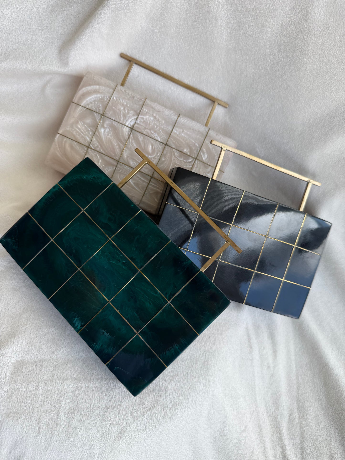 Grid Glam Resign Clutch