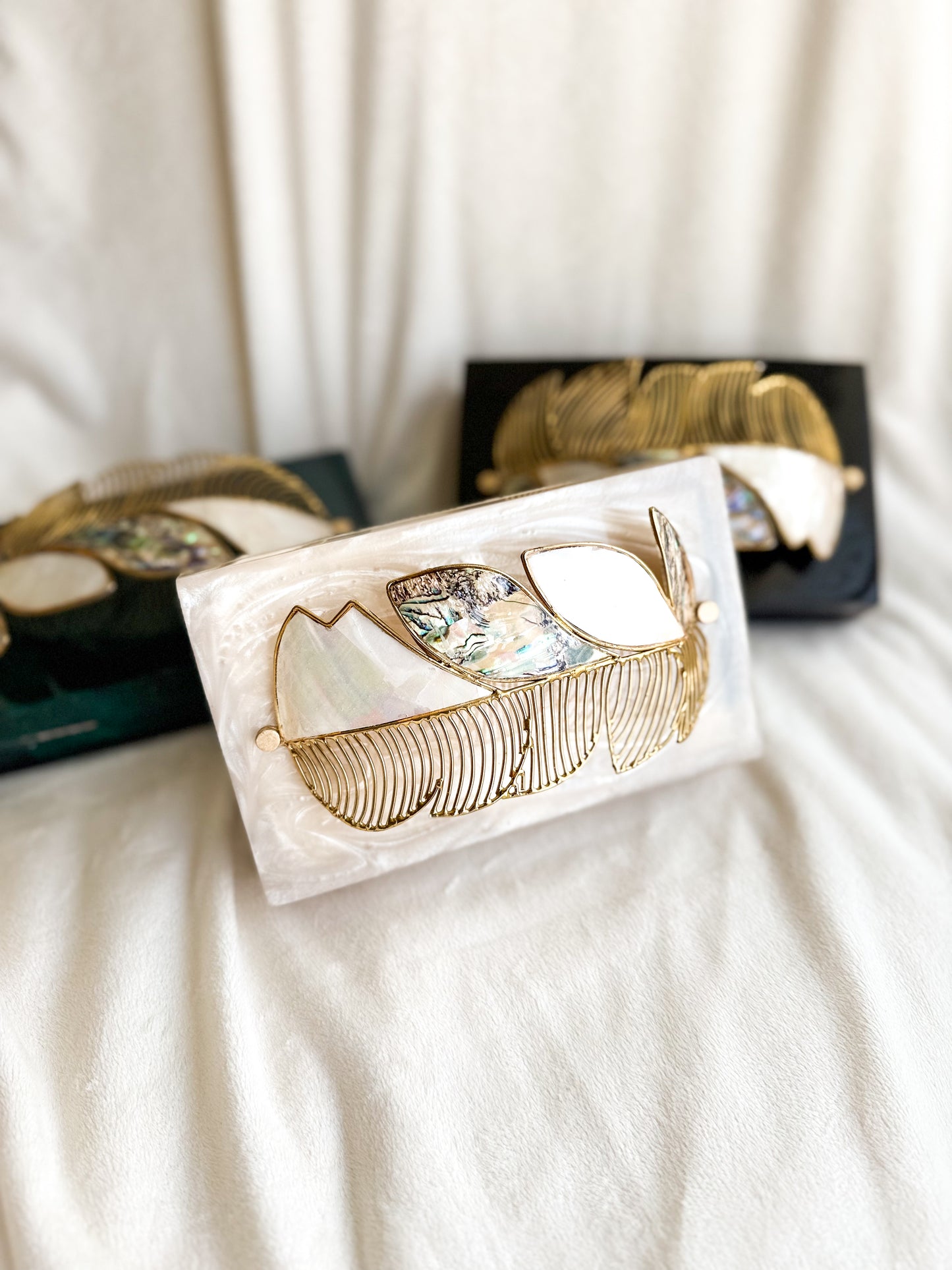 Bea Hand Piece Resin Clutch
